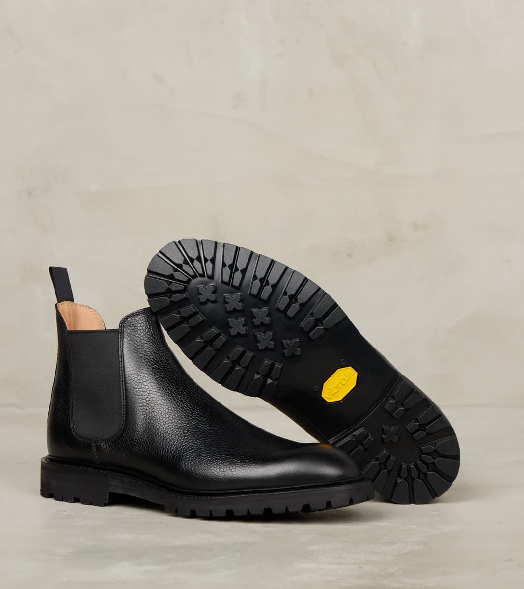 Chelsea 11 - 335 - Vibram Carrarmato - Black Scotch Grain Calf