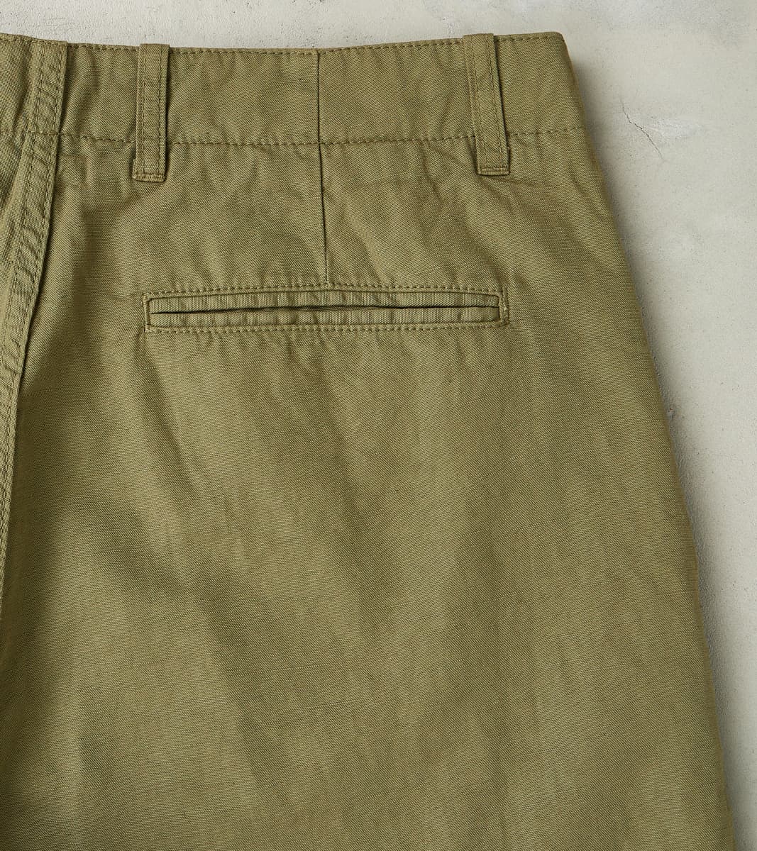 Axel 071 Chino Pant - Classic Tapered - Military Green Cotton Linen Canvas