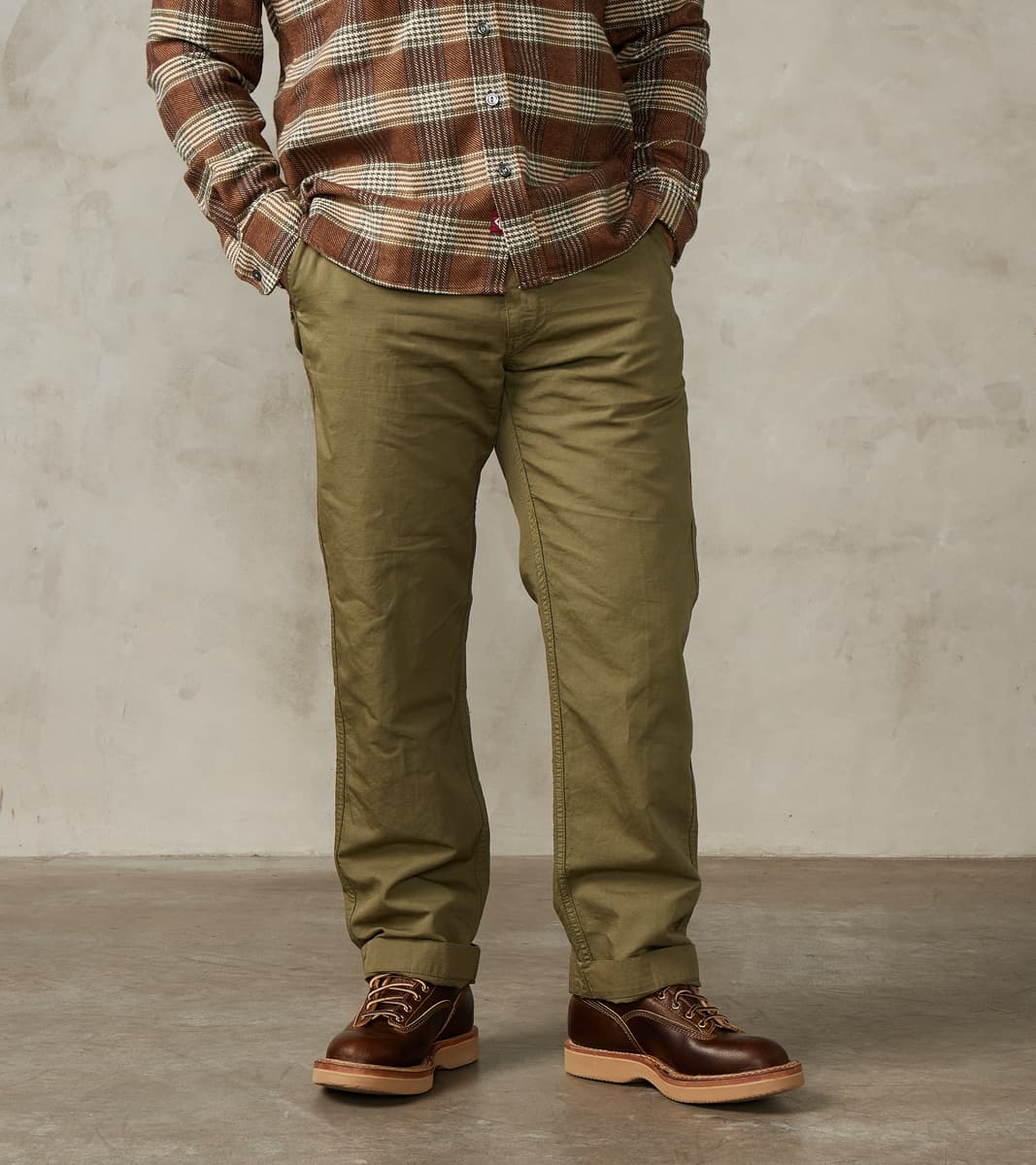 East Harbour Surplus Axel 071 Chino Pant - Classic Tapered - Military