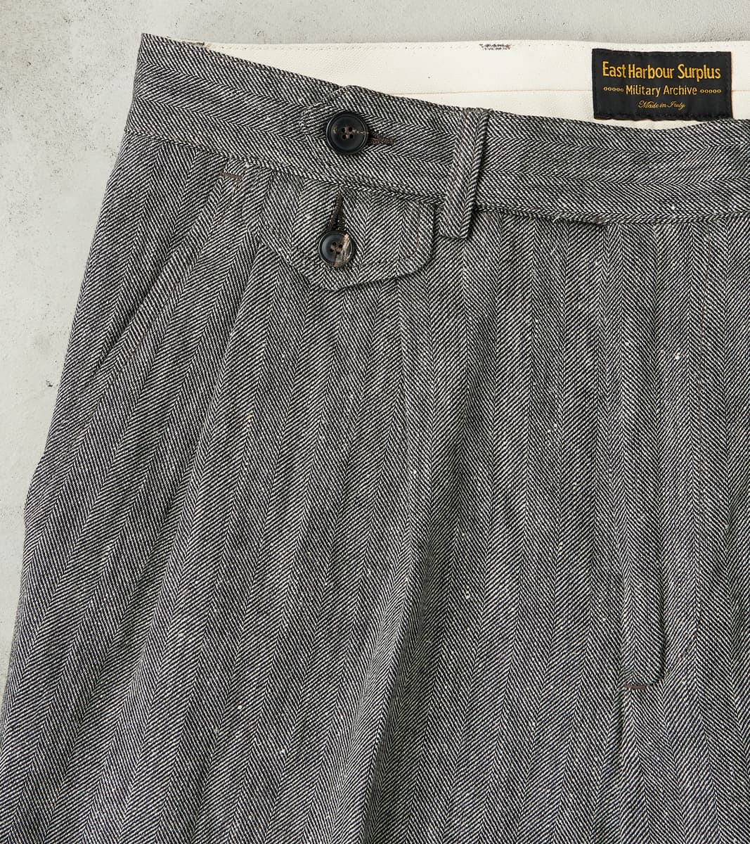 Enfield 055 Trouser - Pleated Tapered - Grey Cotton Linen Herringbone Twill