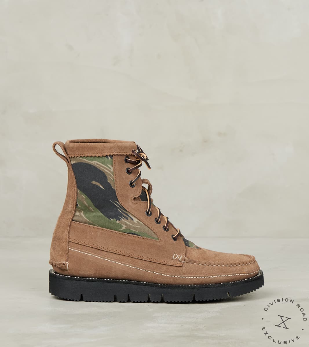 EasyMoc x Division Road Rangeley Boot DB - Vibram Gloxi - Mole Suede & Deadstock …