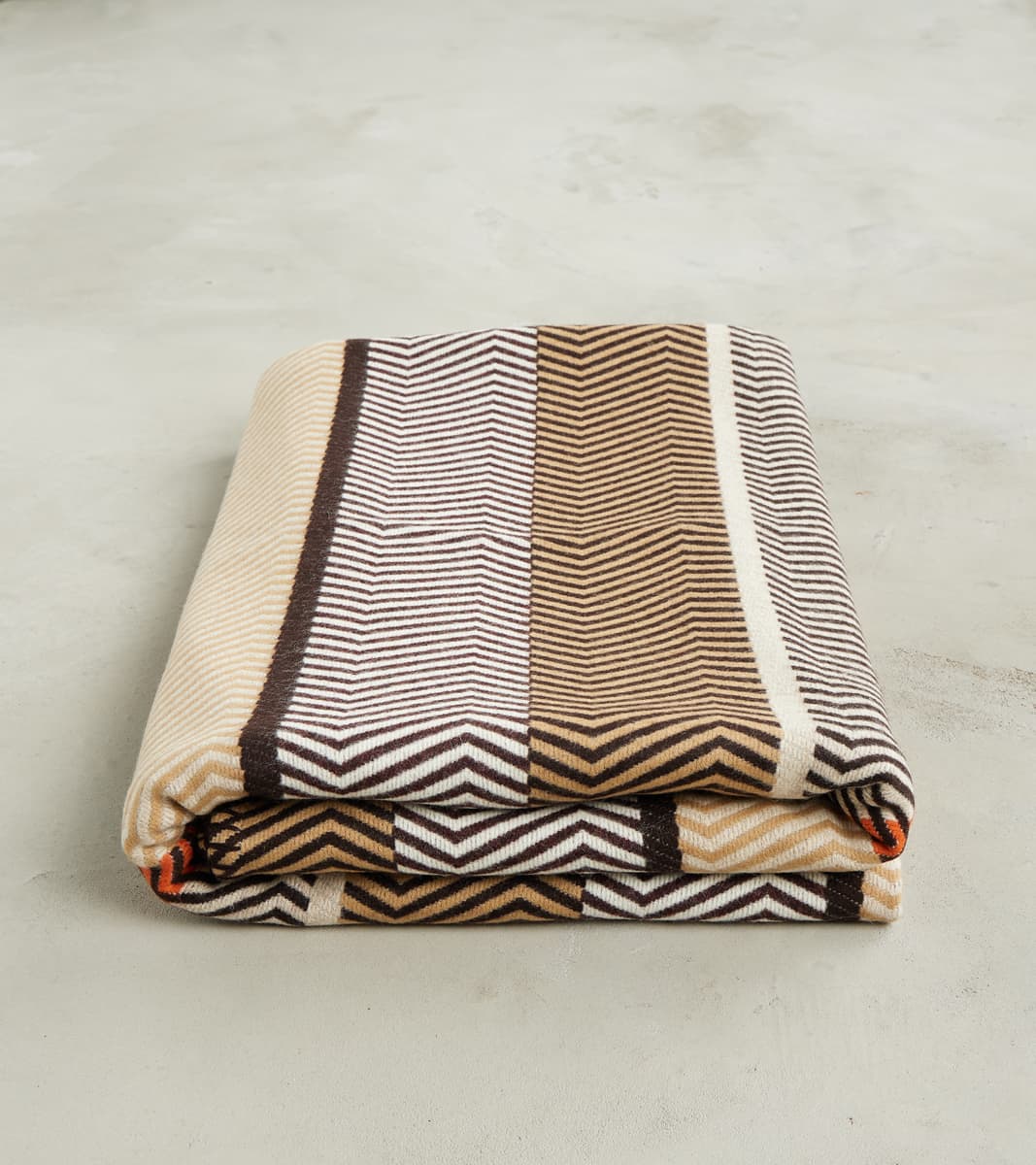 Fox x DR Journey of Style Jacquard Grand Herringbone Blanket