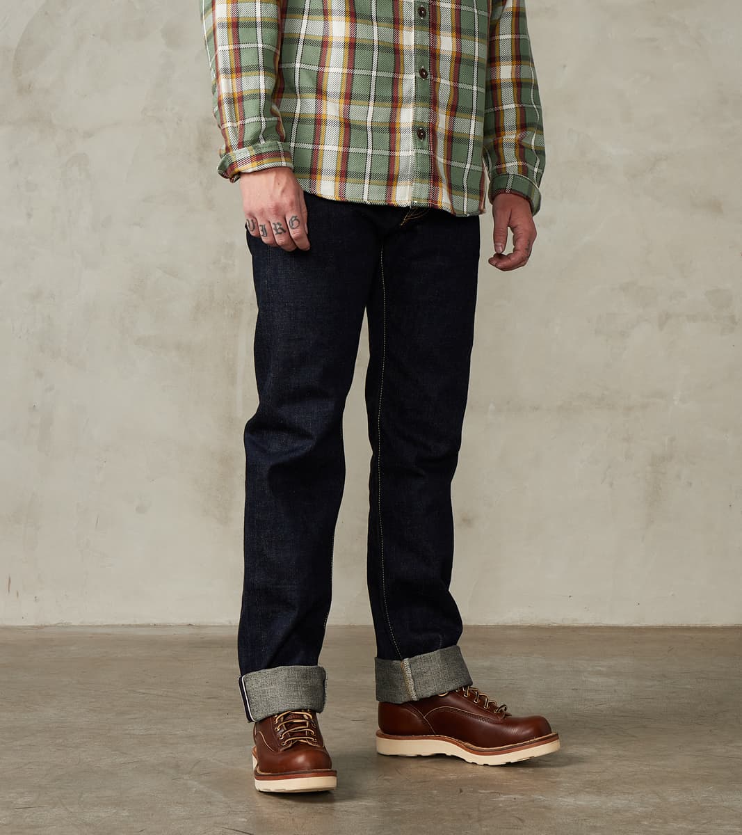 Iron Heart 634S-18 - Straight - 18oz Vintage Selvedge Indigo