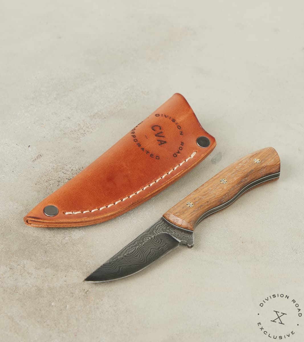 The Fields Artisan Handmade Damascus Steel & White Oak Fieldmate