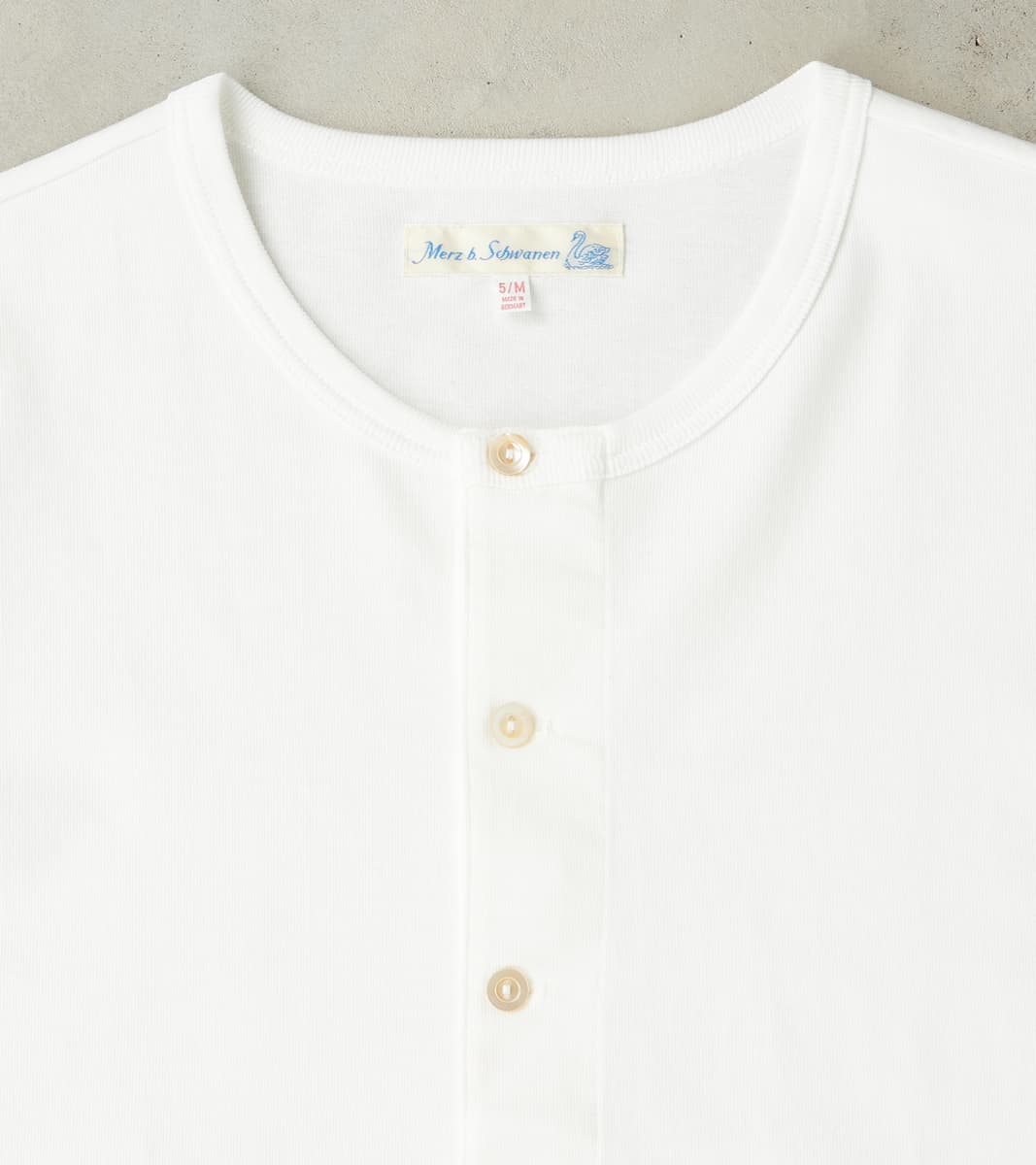 2M06 Good Originals - 6.8oz Vintage Machine 2-Thread Henley - 01 White