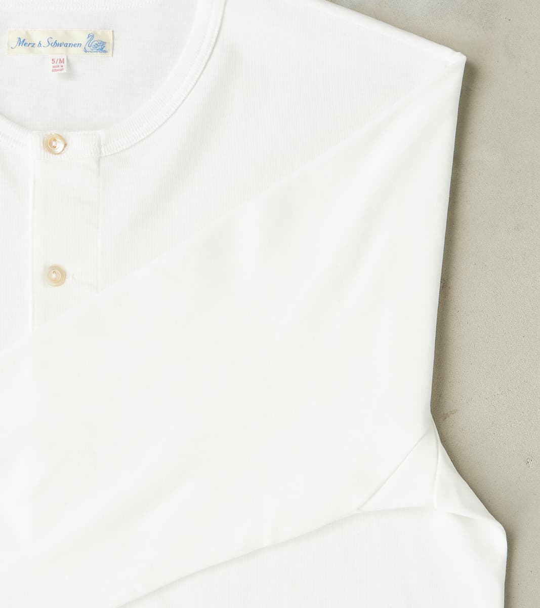 2M06 Good Originals - 6.8oz Vintage Machine 2-Thread Henley - 01 White