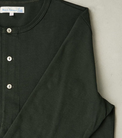 2M06 Good Originals - 6.8oz Vintage Machine 2-Thread Henley - 401 Forest