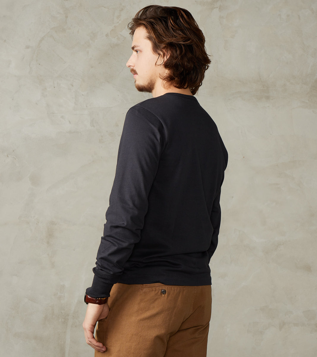 2M06 Good Originals - 6.8oz Vintage Machine 2-Thread Henley - 98 Charcoal