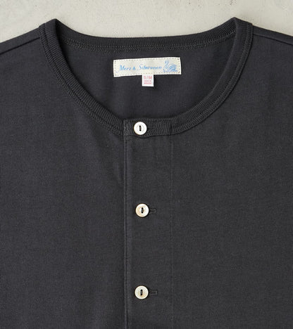2M06 Good Originals - 6.8oz Vintage Machine 2-Thread Henley - 98 Charcoal