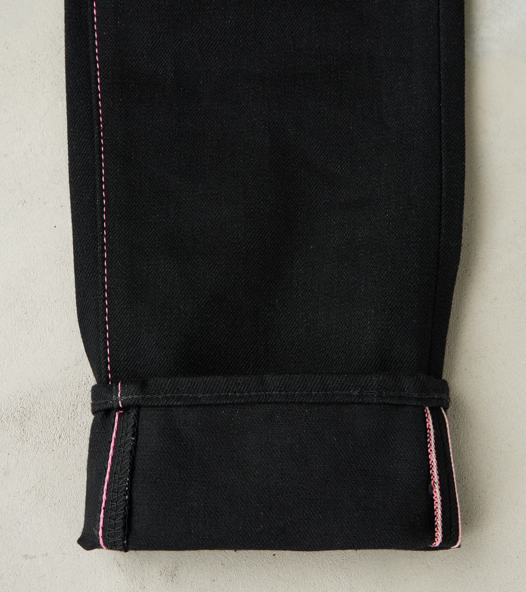0405-B - High Tapered - 15.7oz Black x Black