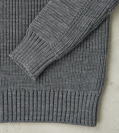 Robust Crewneck - Strata Grey