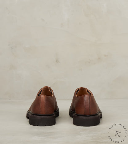 Daniel Tramping Shoe - 4497 - Vibram Vi-Lite - Horween Brown Nut Derby