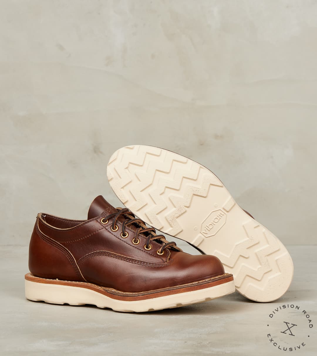 LTT Oxford 300 - C461 - Vibram 4014 - Horween British Tan CXL