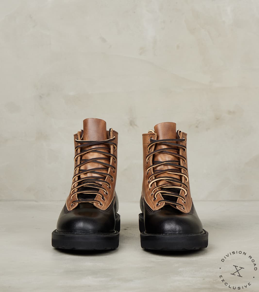 LTT Cutter 350 - Northwest - Vibram 4014 - Horween Black Waxed Flesh & Natural CXL