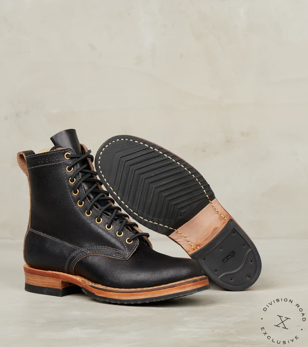 Semi-Dress 375 - 55 - Half Comp - Horween Black Waxed Flesh