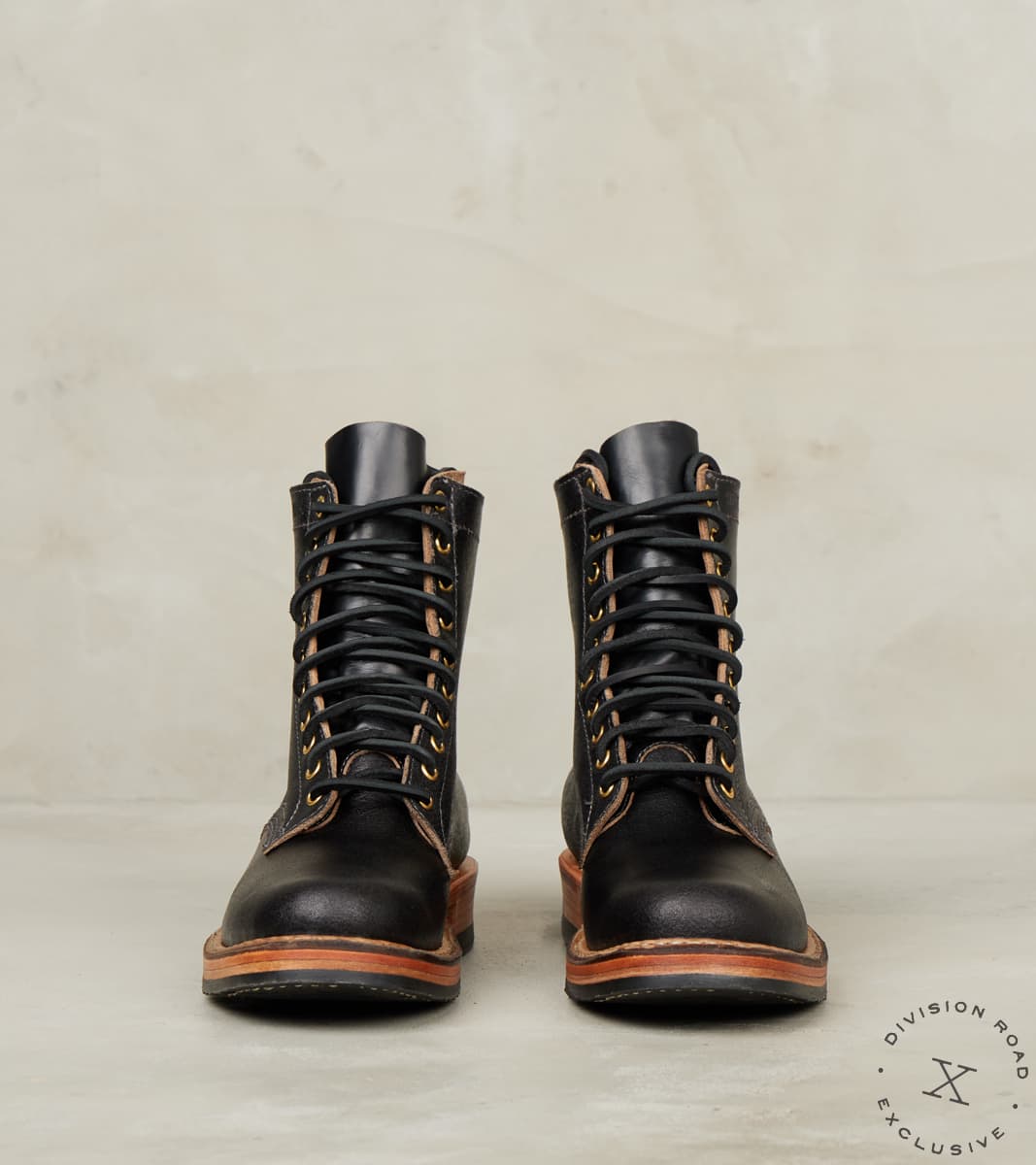 Semi-Dress 375 - 55 - Half Comp - Horween Black Waxed Flesh